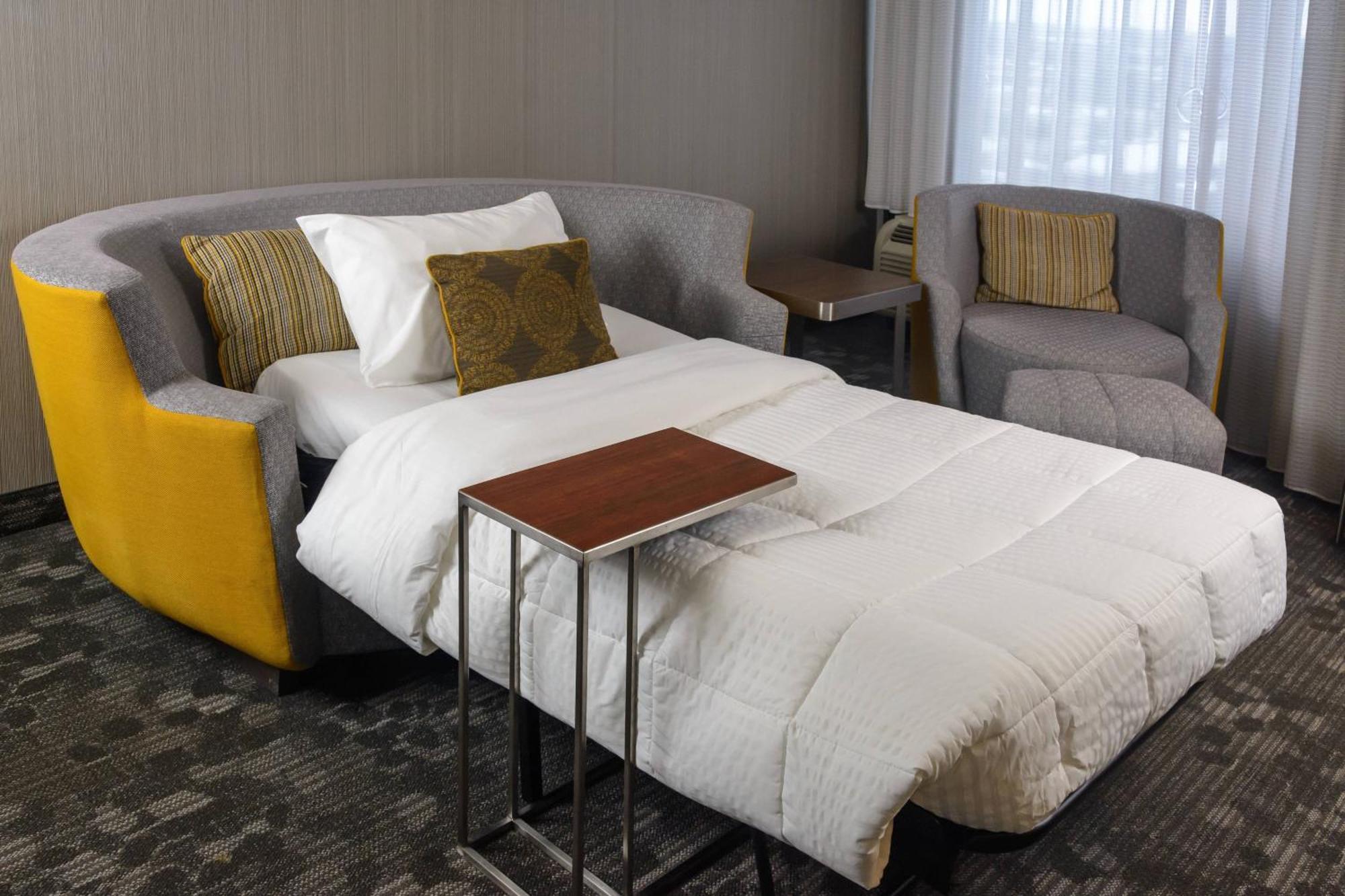 Courtyard By Marriott Toronto Northeast/Markham Exterior photo