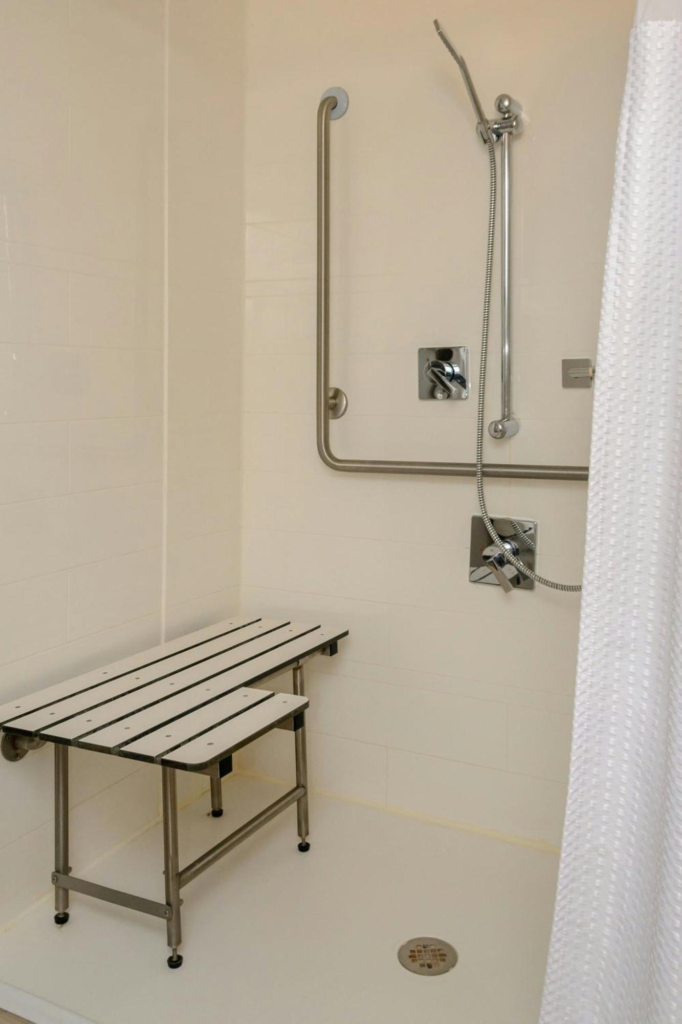 Courtyard By Marriott Toronto Northeast/Markham Exterior photo